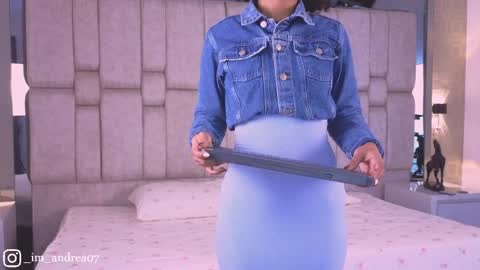 Andrea online show from April 8, 2026, 12:05 pm