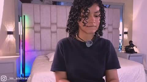 Andrea online show from April 18, 2026, 12:20 pm