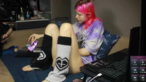 Snapshot of adele_fallen chatting on March 5, 2026, 10:17 pm Kamala Adele online show from March 5, 2026, 10:17 pm