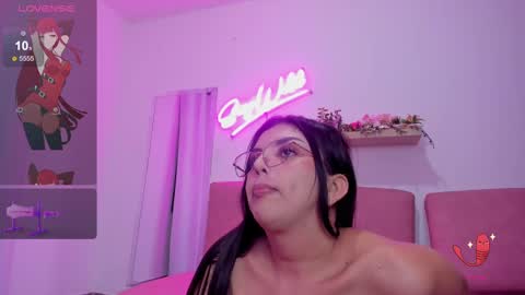 Snapshot of adele_latinlady chatting on February 23, 2025, 12:08 am Sofi online show from February 23, 2025, 12:08 am
