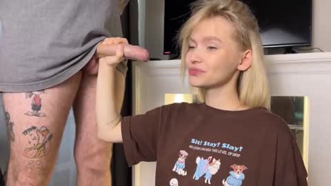 Adele Nick online show from November 29, 2025, 9:45 am