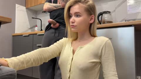 Adele Nick online show from April 13, 2026, 3:45 am