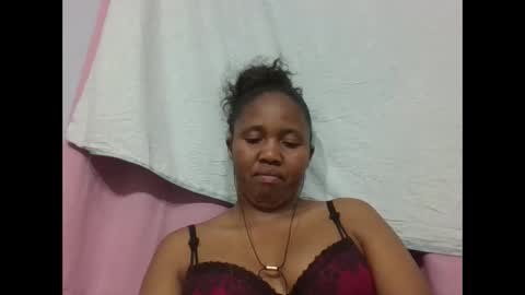 adelealy online show from September 25, 2025, 7:06 pm