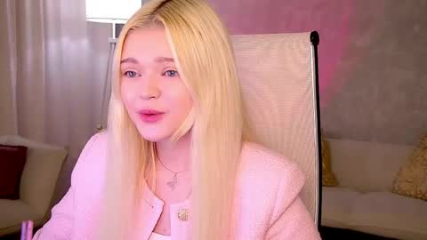 Adele  2200 -700  1000  UTCGMT 100 online show from April 18, 2026, 1:53 am