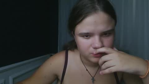 adelecruzz online show from September 13, 2025, 12:27 pm