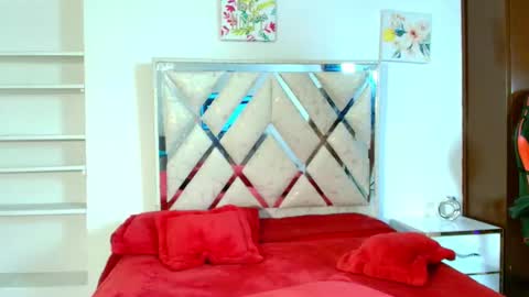 Adele online show from December 1, 2025, 1:38 pm