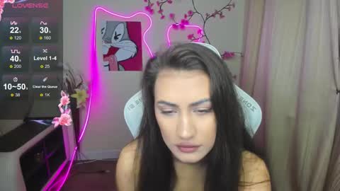 Adel online show from November 30, 2025, 1:31 am