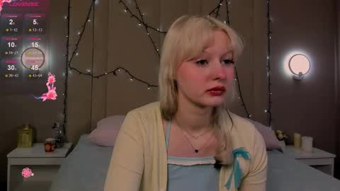 adelesilvy online show from March 17, 2026, 1:54 am