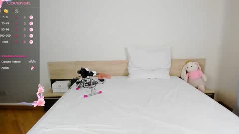 Adelina online show from October 7, 2025, 9:39 am