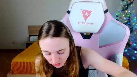 Adelina online show from December 22, 2025, 9:28 am