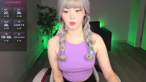 Adelina Pinky online show from May 31, 2026, 3:15 am