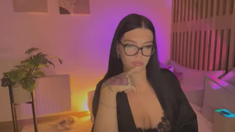 Snapshot of adelinaacute chatting on October 21, 2025, 9:04 pm Adelinaacute online show from October 21, 2025, 9:04 pm