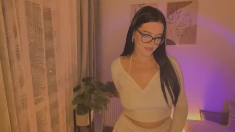 Snapshot of adelinaacute chatting on October 23, 2025, 8:07 pm Adelinaacute online show from October 23, 2025, 8:07 pm