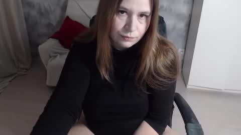 adelinalawson online show from November 12, 2025, 9:53 am