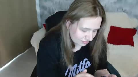 Snapshot of adelinalawson chatting on June 11, 2026, 7:28 am adelinalawson online show from June 11, 2026, 7:28 am