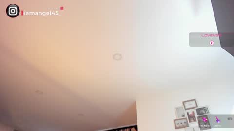 MARIA ANGEL IG iamangel45  online show from December 5, 2024, 8:55 pm