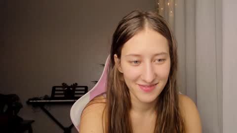 Adell online show from December 23, 2024, 10:33 pm