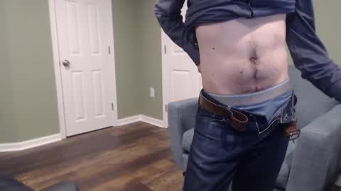 Snapshot of adequate_cock chatting on January 16, 2026, 9:41 pm adequate_cock online show from January 16, 2026, 9:41 pm