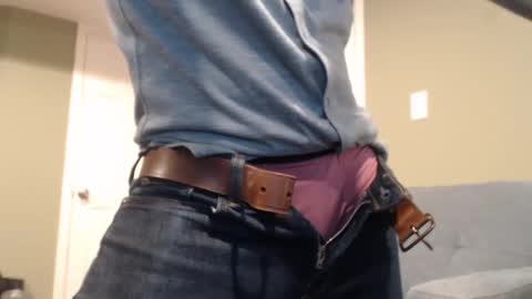 Snapshot of adequate_cock chatting on February 20, 2026, 10:32 pm adequate_cock online show from February 20, 2026, 10:32 pm