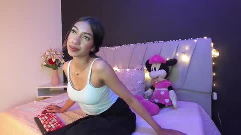 Adhara online show from March 26, 2026, 8:25 pm