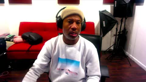 adick_ting online show from December 10, 2024, 7:26 am