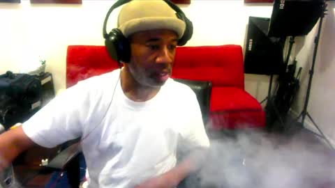 adick_ting online show from February 17, 2025, 5:21 pm