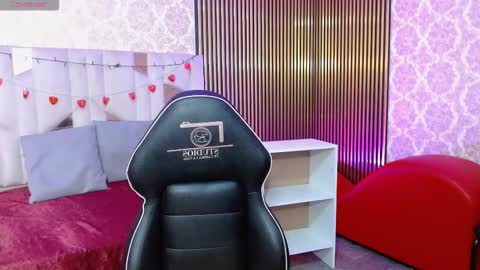 adisson_tay online show from February 27, 2026, 11:54 am