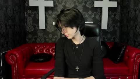 adonbev online show from April 25, 2026, 5:32 am