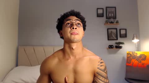 Adonis online show from September 25, 2025, 3:54 am