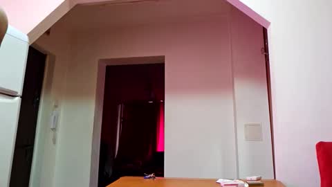 Adonis online show from September 28, 2025, 7:03 am