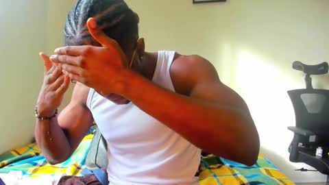 Adonis Knight  online show from September 22, 2025, 12:40 pm