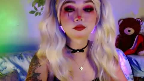 jasmine online show from October 31, 2025, 8:43 pm