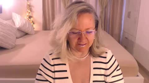 Cryna online show from February 20, 2025, 9:55 am