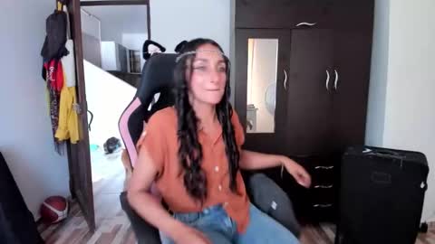 Adrena10 online show from September 30, 2025, 7:41 pm