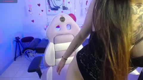 Adri  online show from March 4, 2025, 3:22 am