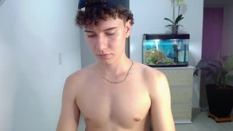 Snapshot of adrian_morelli chatting on December 6, 2024, 10:19 pm adrian morelli online show from December 6, 2024, 10:19 pm