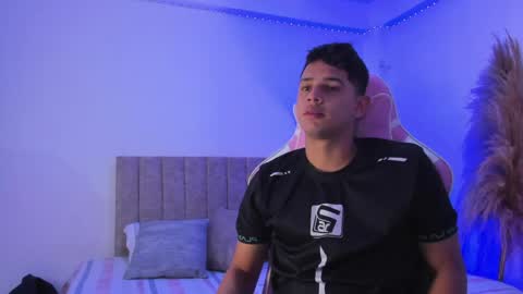 ADRIAN online show from June 2, 2026, 7:16 pm