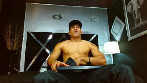   online show from December 19, 2024, 3:30 pm