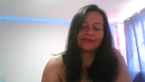 adrianagogo18 online show from March 9, 2025, 3:27 pm