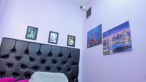 adriana online show from November 27, 2025, 5:15 pm