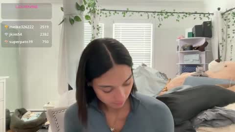 Snapshot of adriannarodriguez chatting on April 22, 2026, 6:31 pm Adrianna online show from April 22, 2026, 6:31 pm