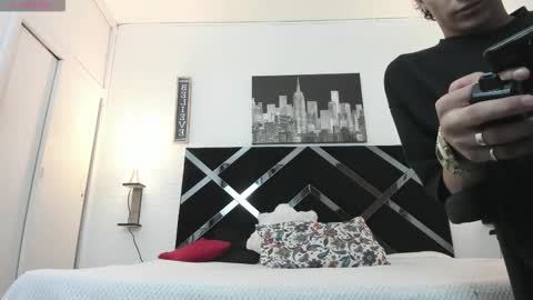 Adrian online show from November 6, 2025, 3:40 am