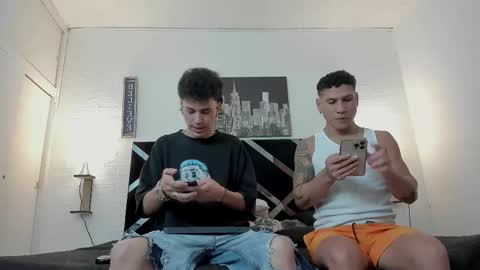 Adrian online show from November 18, 2025, 4:50 am