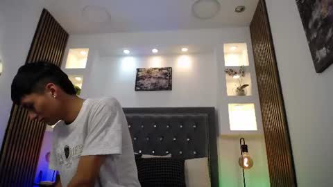 adrianstark_ online show from June 18, 2026, 1:04 pm