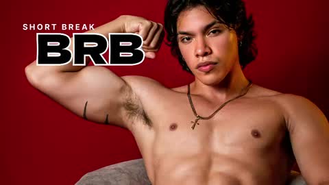 adriel_escalante online show from May 11, 2026, 2:17 am