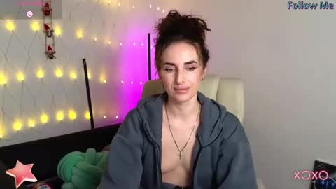 Snapshot of adrihanna chatting on February 7, 2025, 5:40 pm Adriana online show from February 7, 2025, 5:40 pm