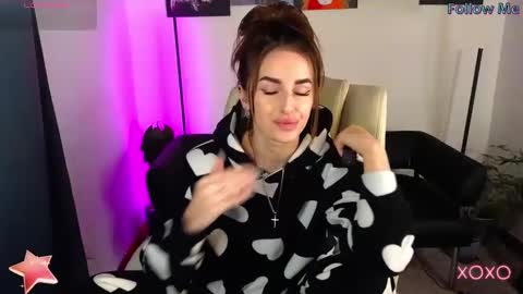 Snapshot of adrihanna chatting on March 11, 2025, 4:51 pm Adriana online show from March 11, 2025, 4:51 pm