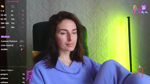Adriana online show from June 2, 2026, 6:26 am