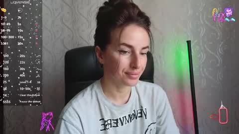 Adriana online show from June 4, 2026, 7:47 am