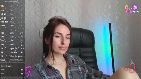 Adriana online show from June 5, 2026, 6:52 am